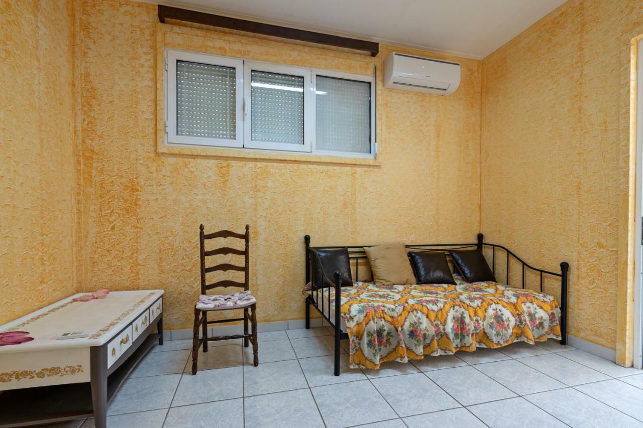 Garden Apartment ريثيمنو المظهر الخارجي الصورة